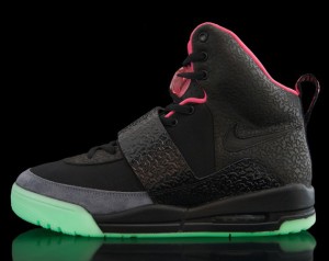 ifwt_nike-sportswear-kanye-west-air-yeezy-black-570x453